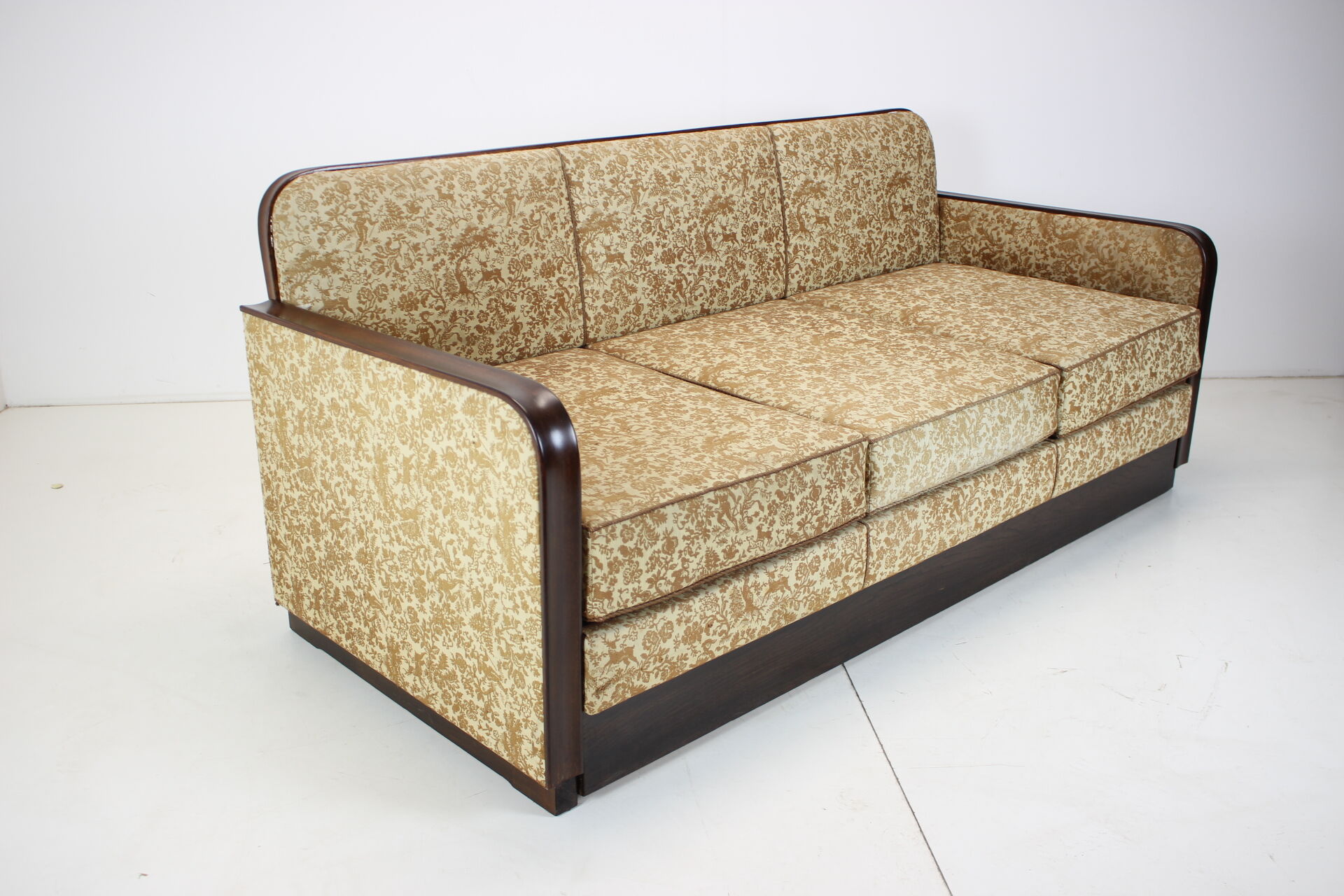 Art deco three-seater sofa designed by Jindřich Halabala, 1930's.