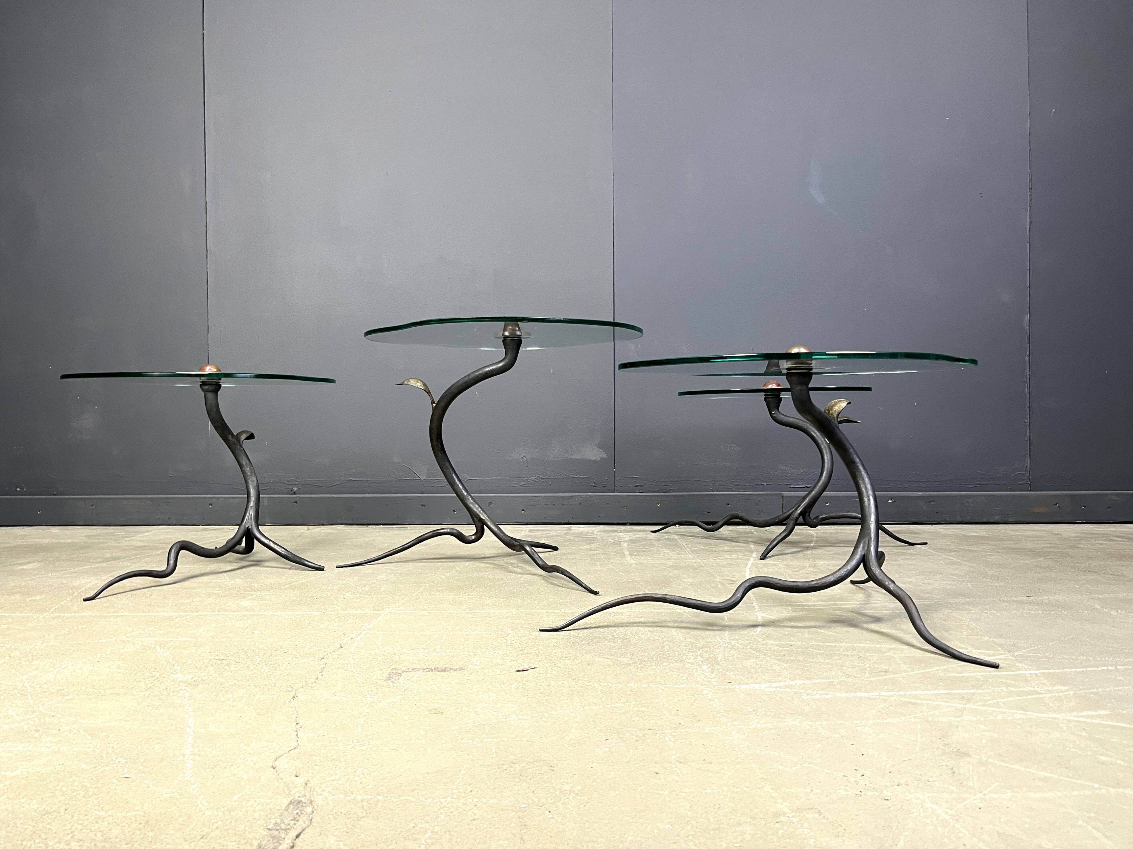 Ensemble de tables basses vintage en fer forgé et verre, années 1970 - Belgique