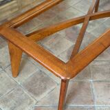 Table basse en bois et verre