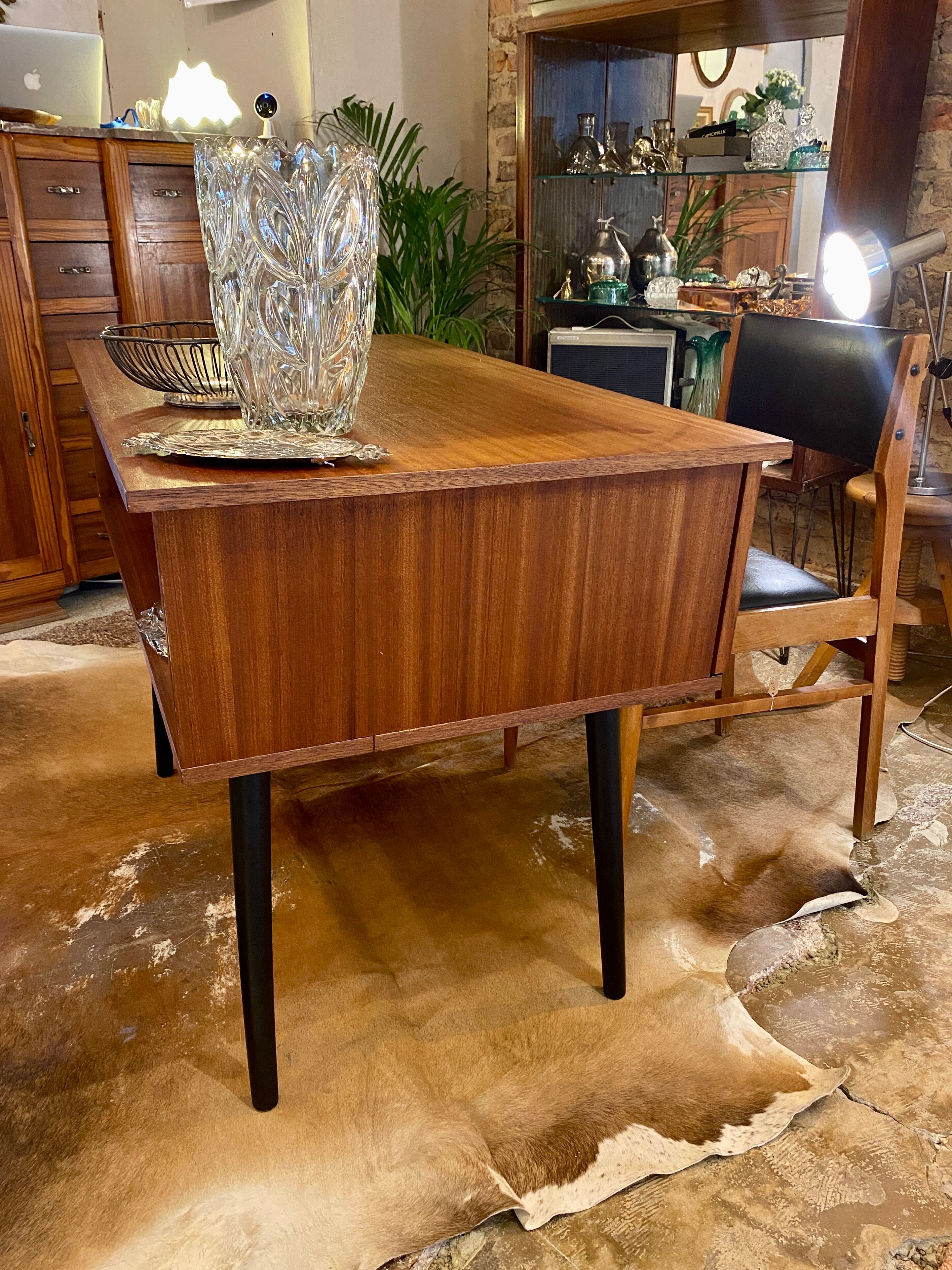 Scandinavian office 1960 two sides