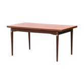 Table scandinave