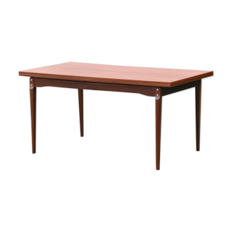 Scandinavian table