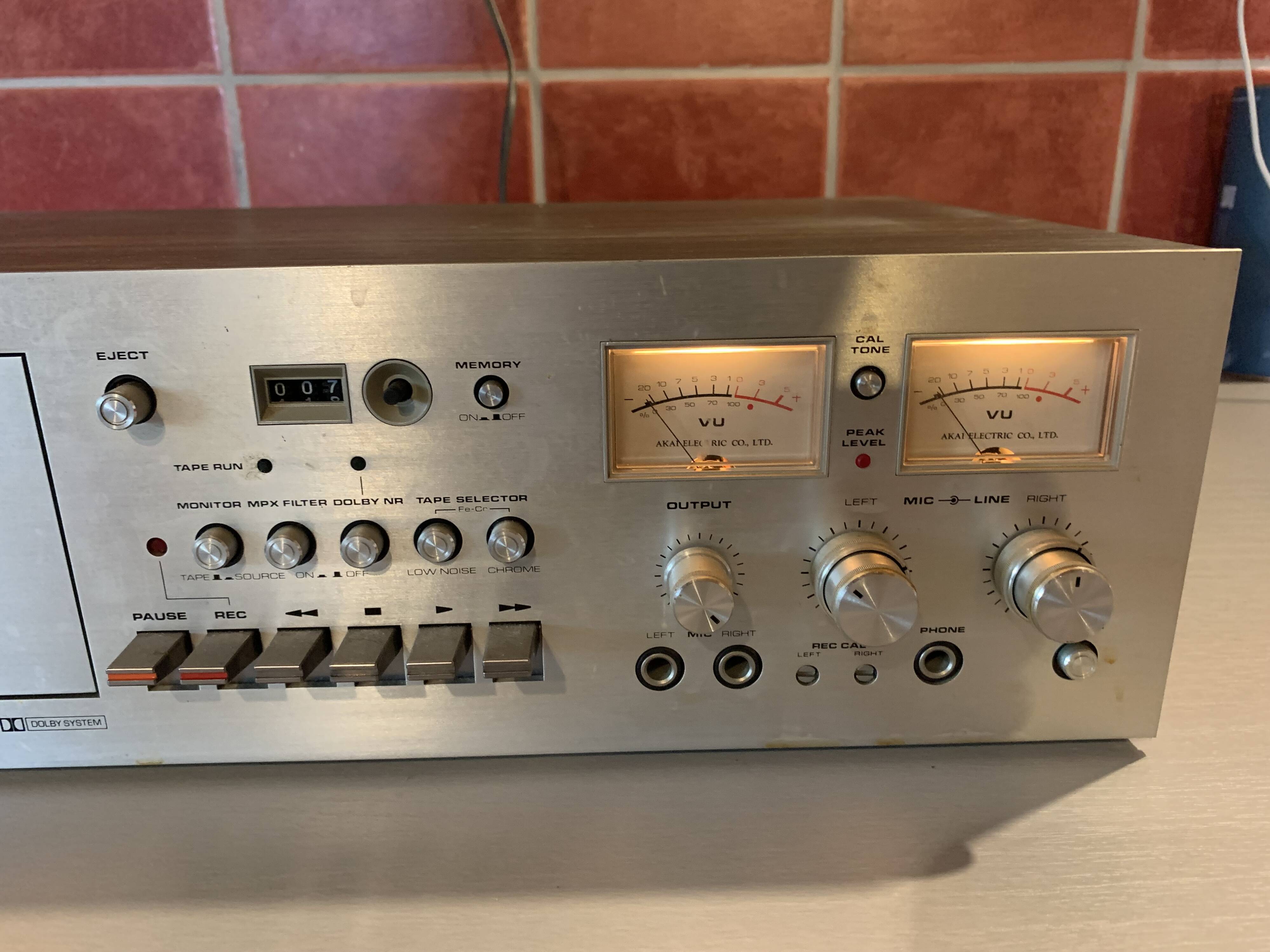 Vintage cassette player AKAI GXC-740D