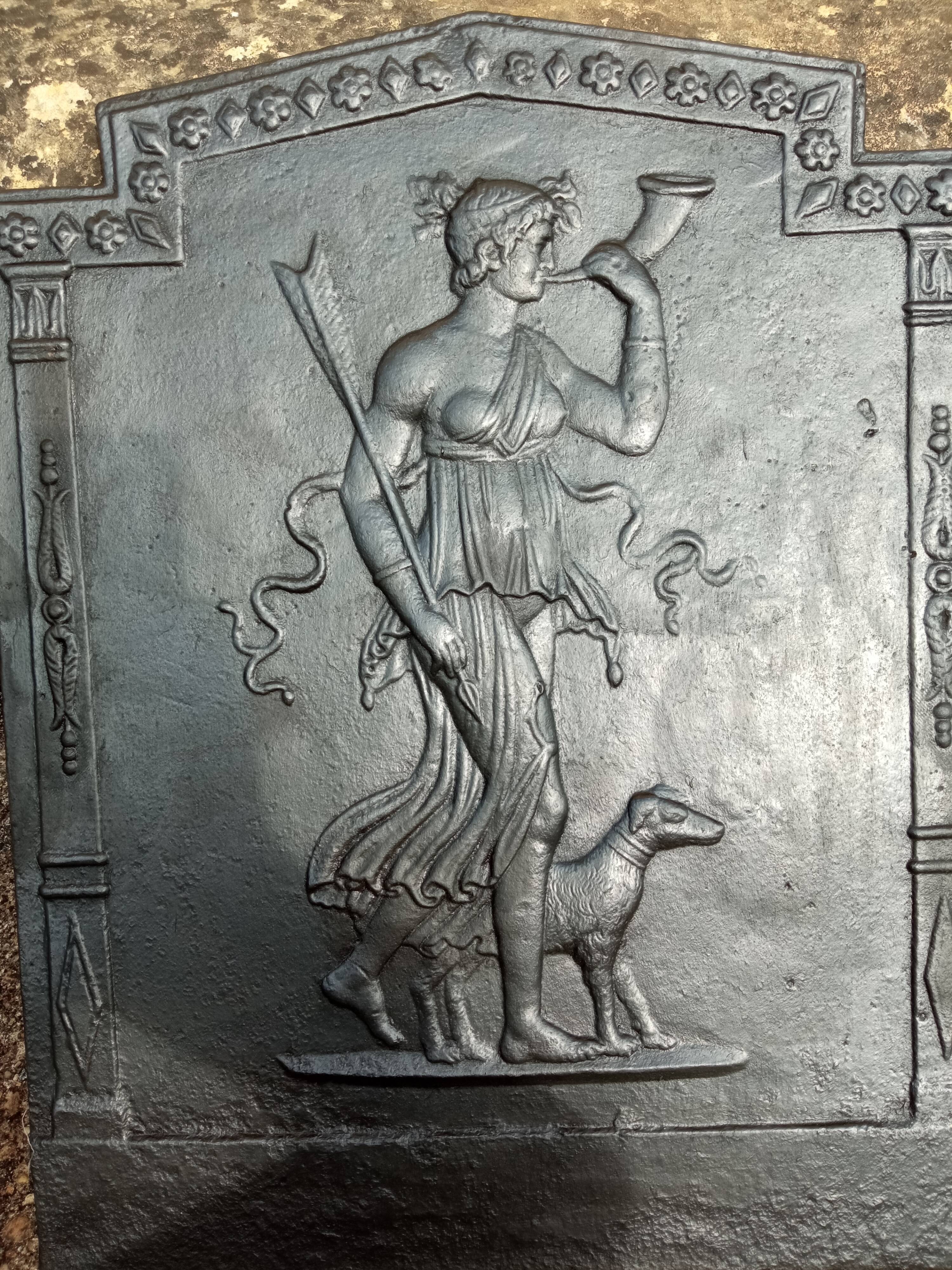 Plaque de cheminée Diane chasseresse directoire