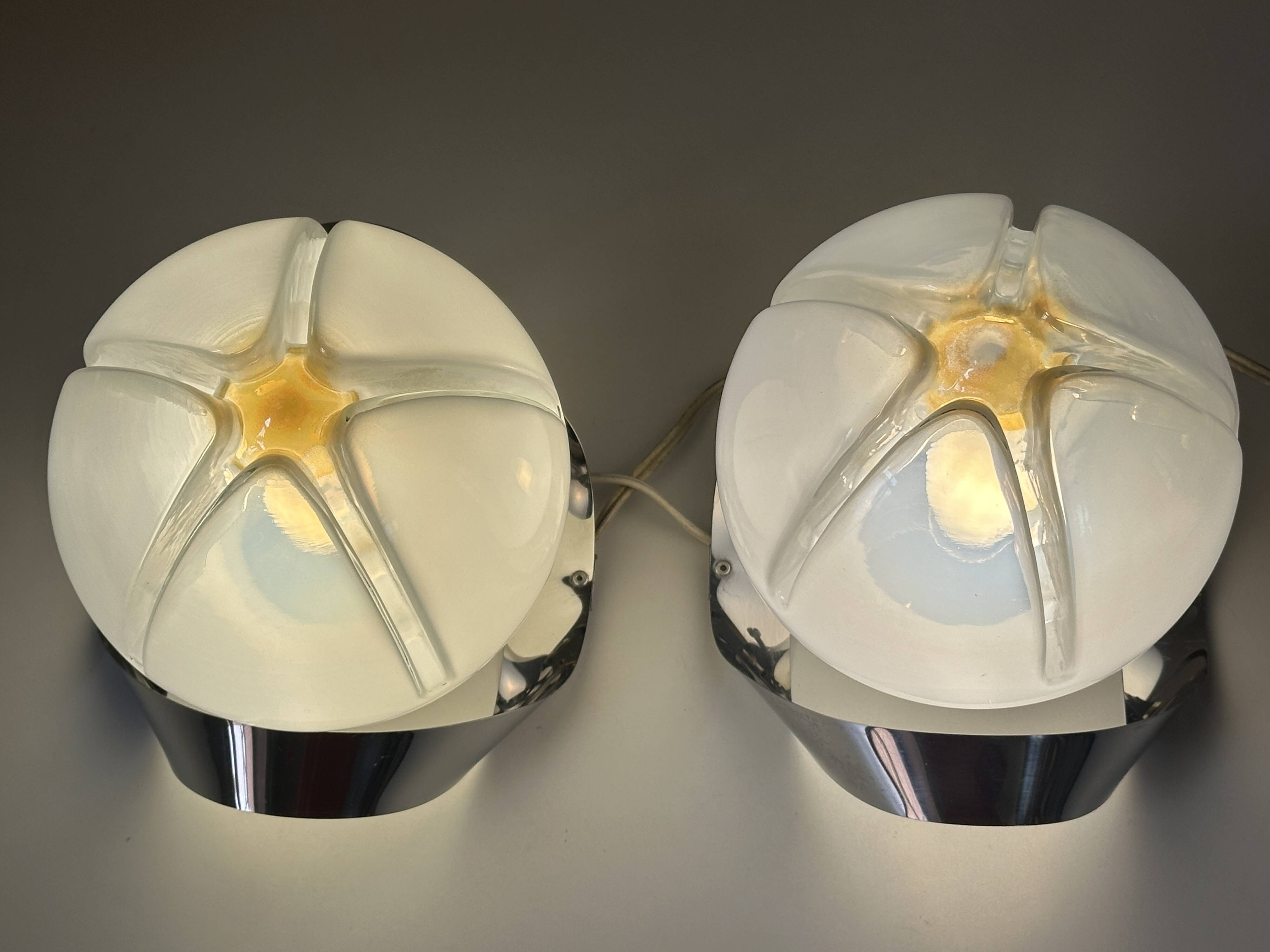Pair of vintage design wall lights from the 70s