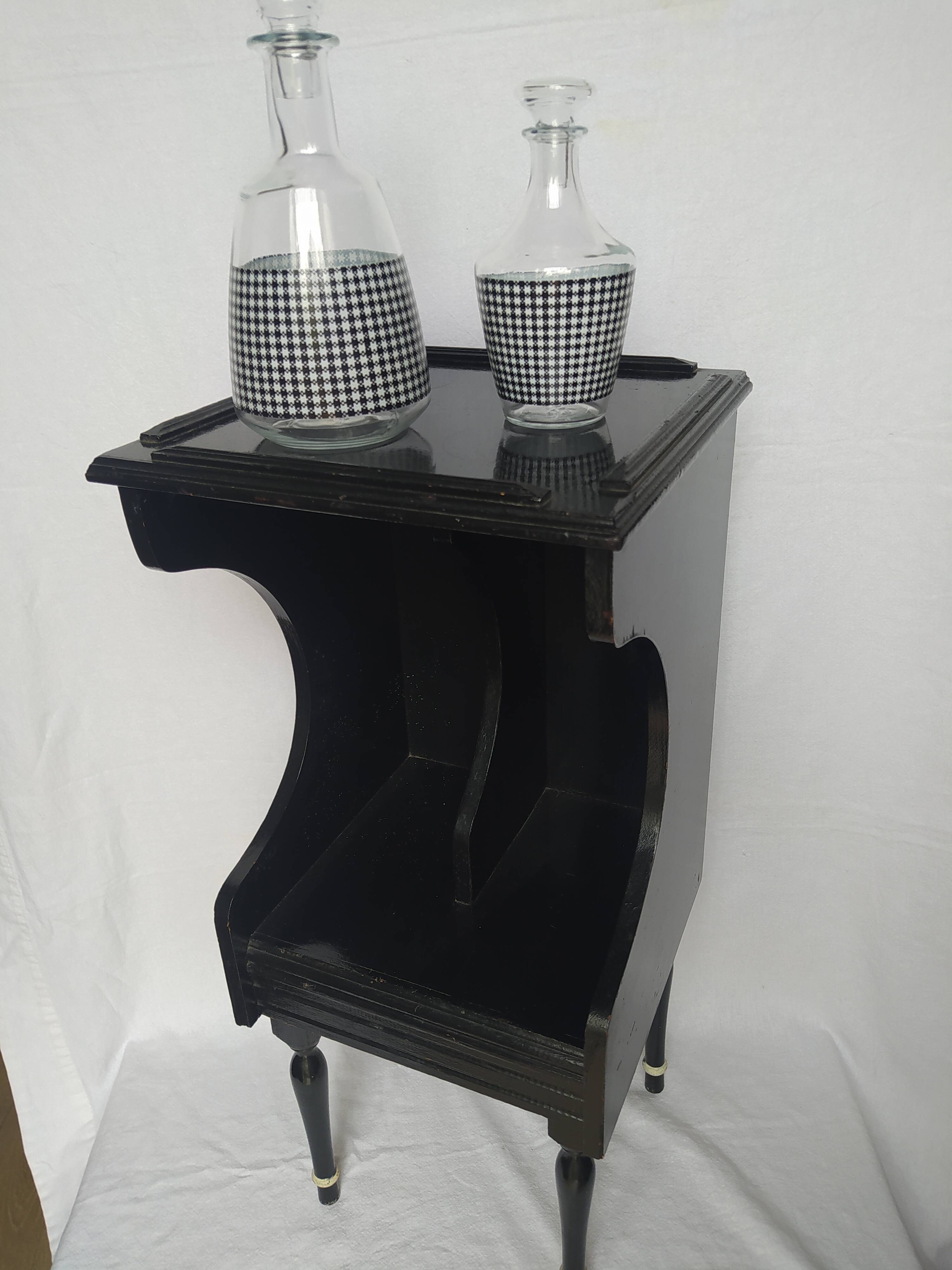 Wooden side or bedside table/vinyl storage console. Vintage.