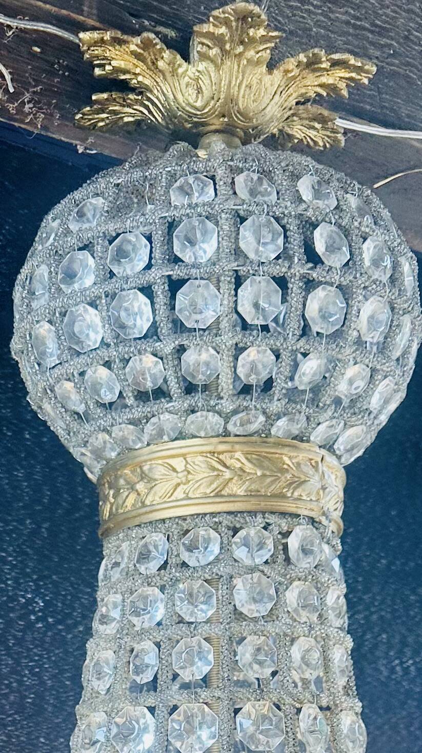 Large Montgolfiere chandelier in gilded bronze and faceted glass pendants