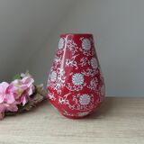 Old Large Vase in Worked Red Ceramic with Folral and Arabesque Pattern