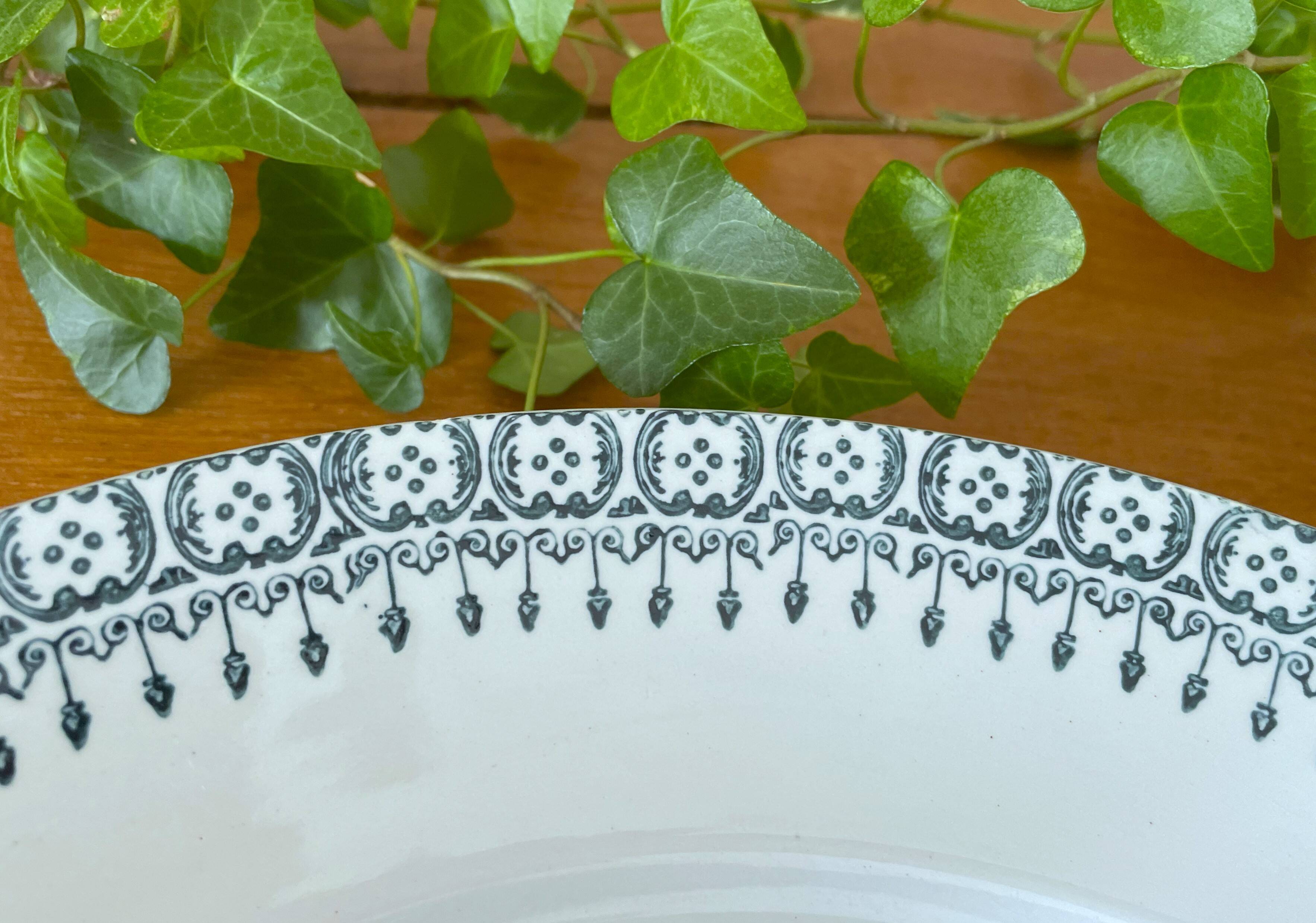 Pair of antique earthenware dishes from Saint-Amand (North)