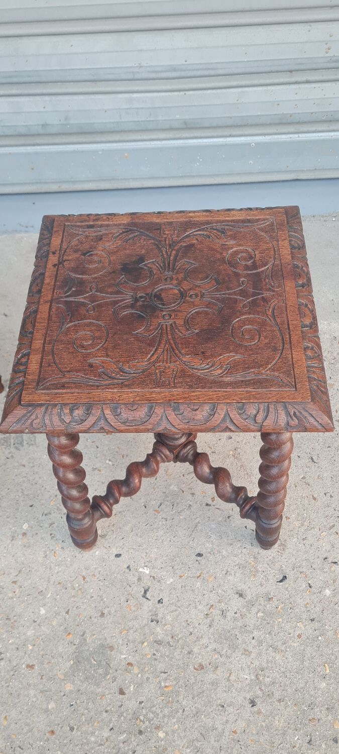 Pair of English oak bedside tables