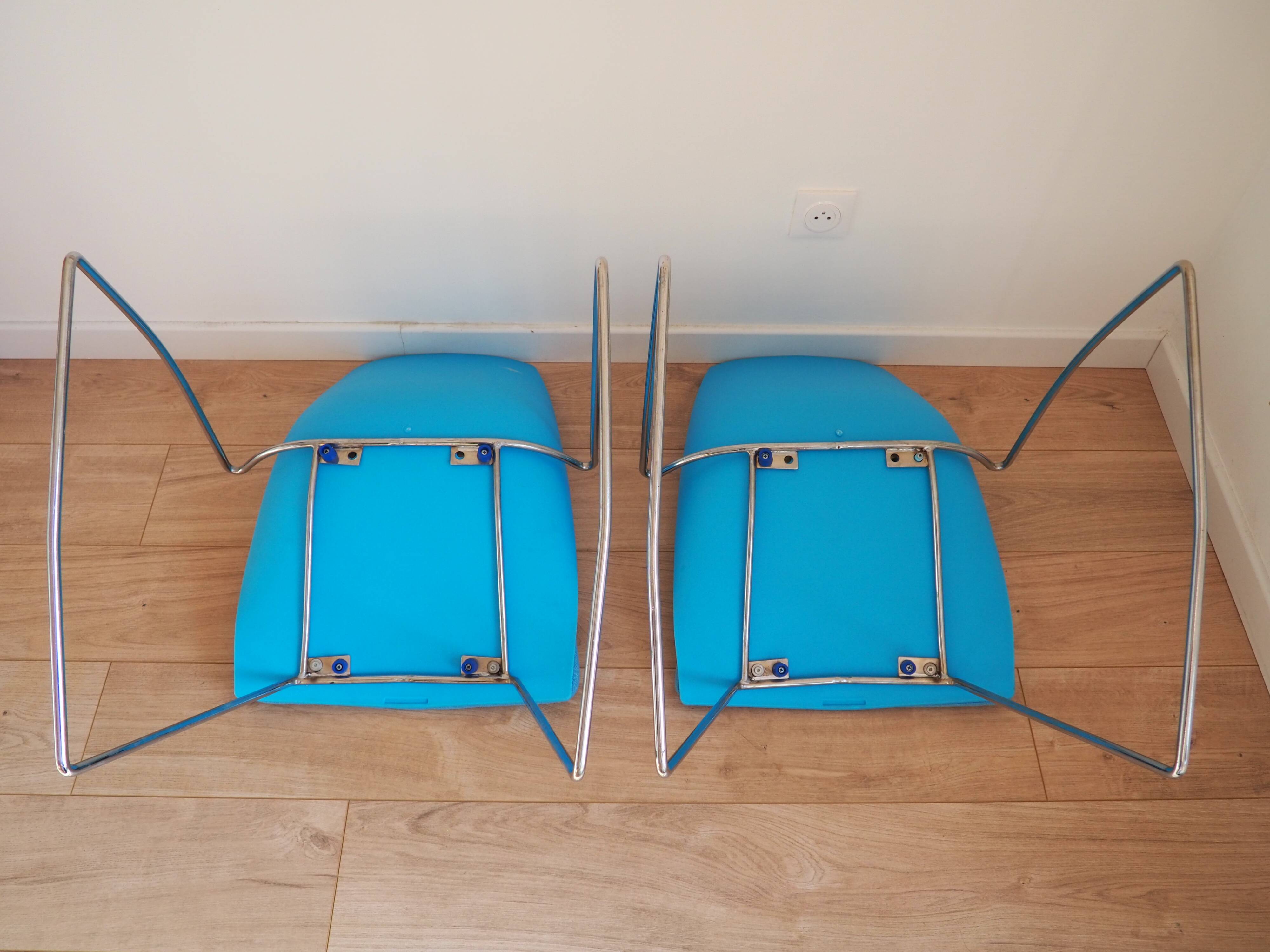 2 chaises Hoop Casprini