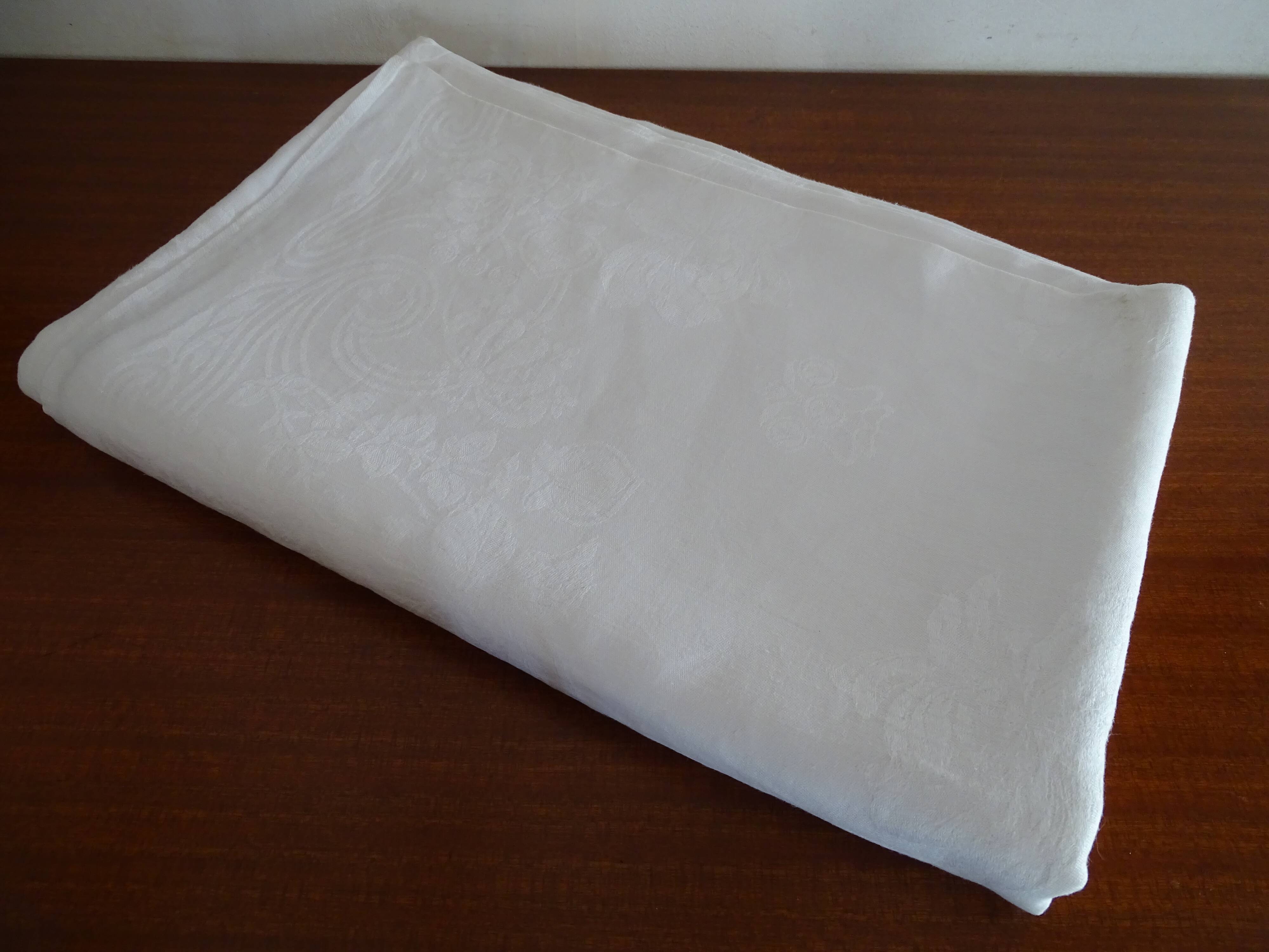 Old damask tablecloth 270 x 150 monogram MP