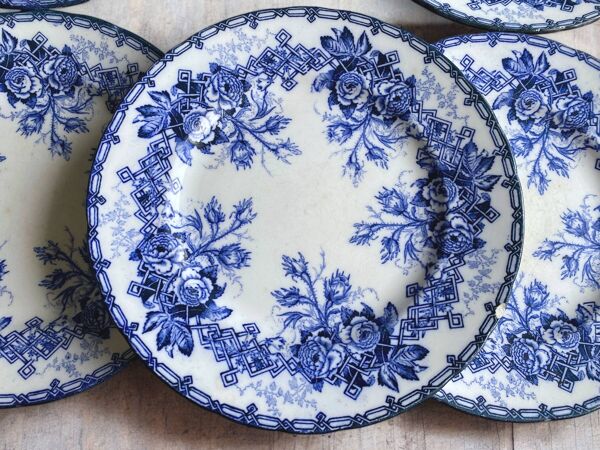 6 assiettes plates faïence Creil et Montereau fin 19ème décor Flora