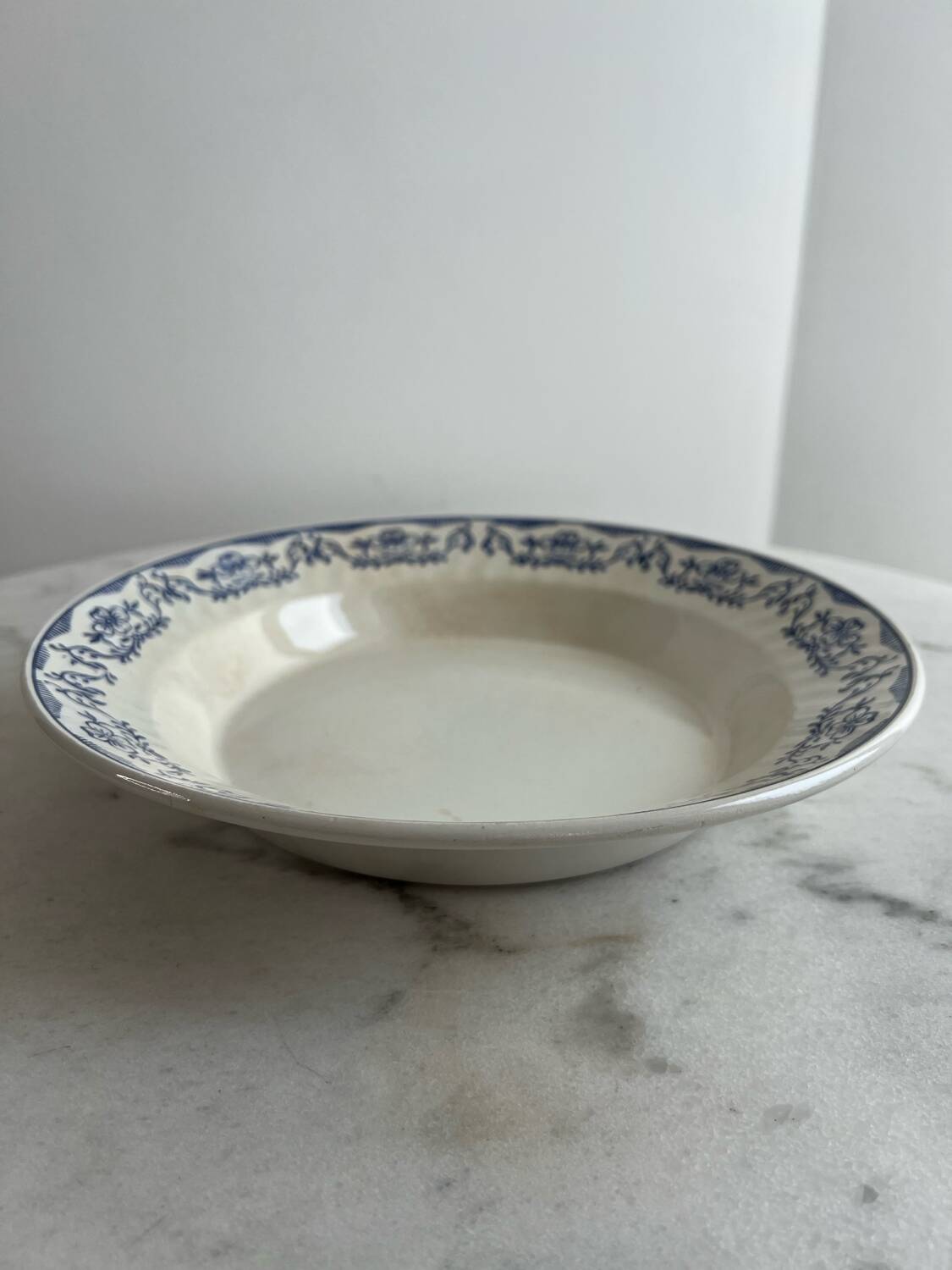 Large St Amand salad bowl