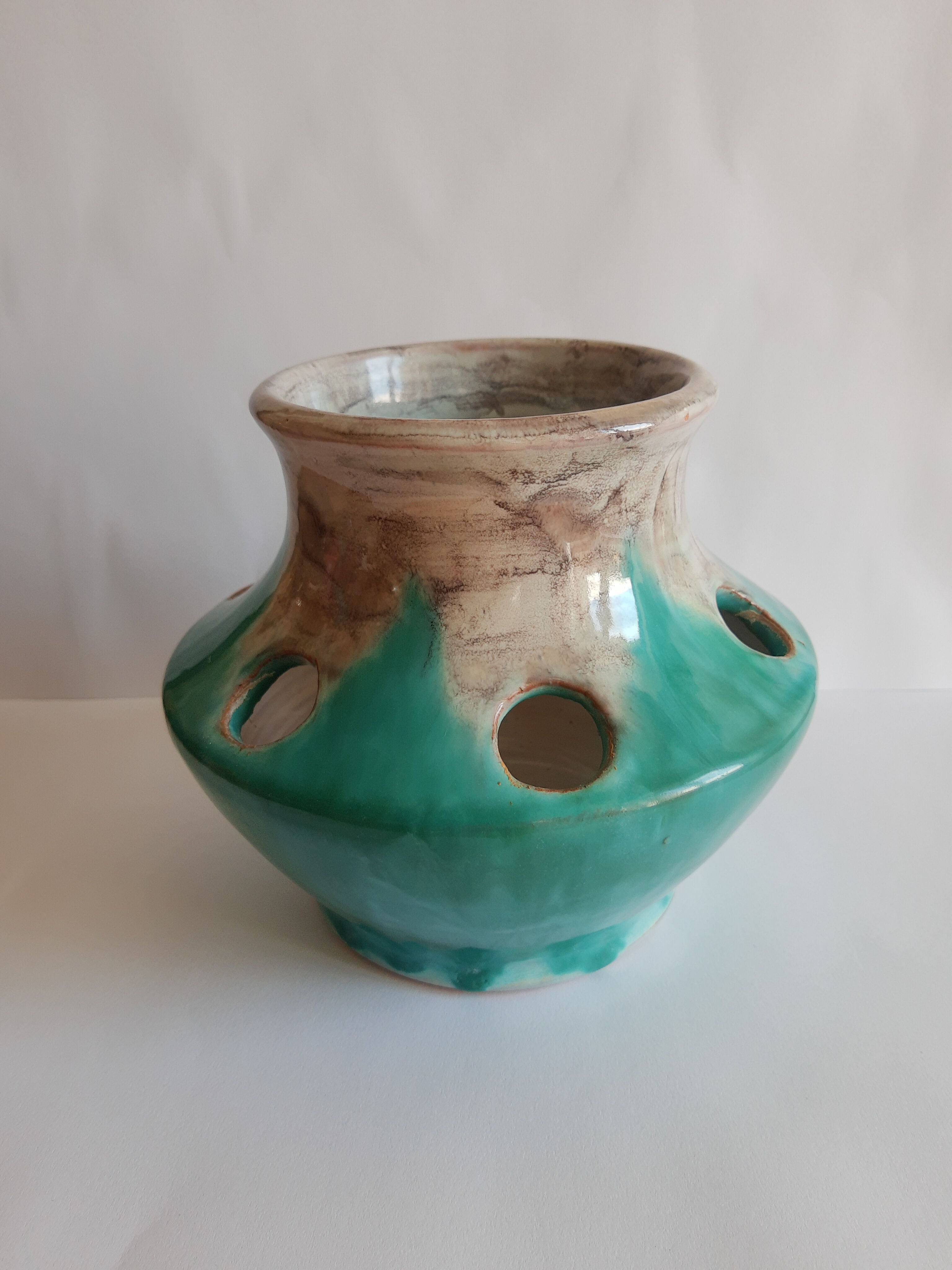 Vase pique vintage flowers