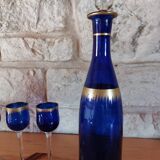 Carafe and 4 liqueur glasses