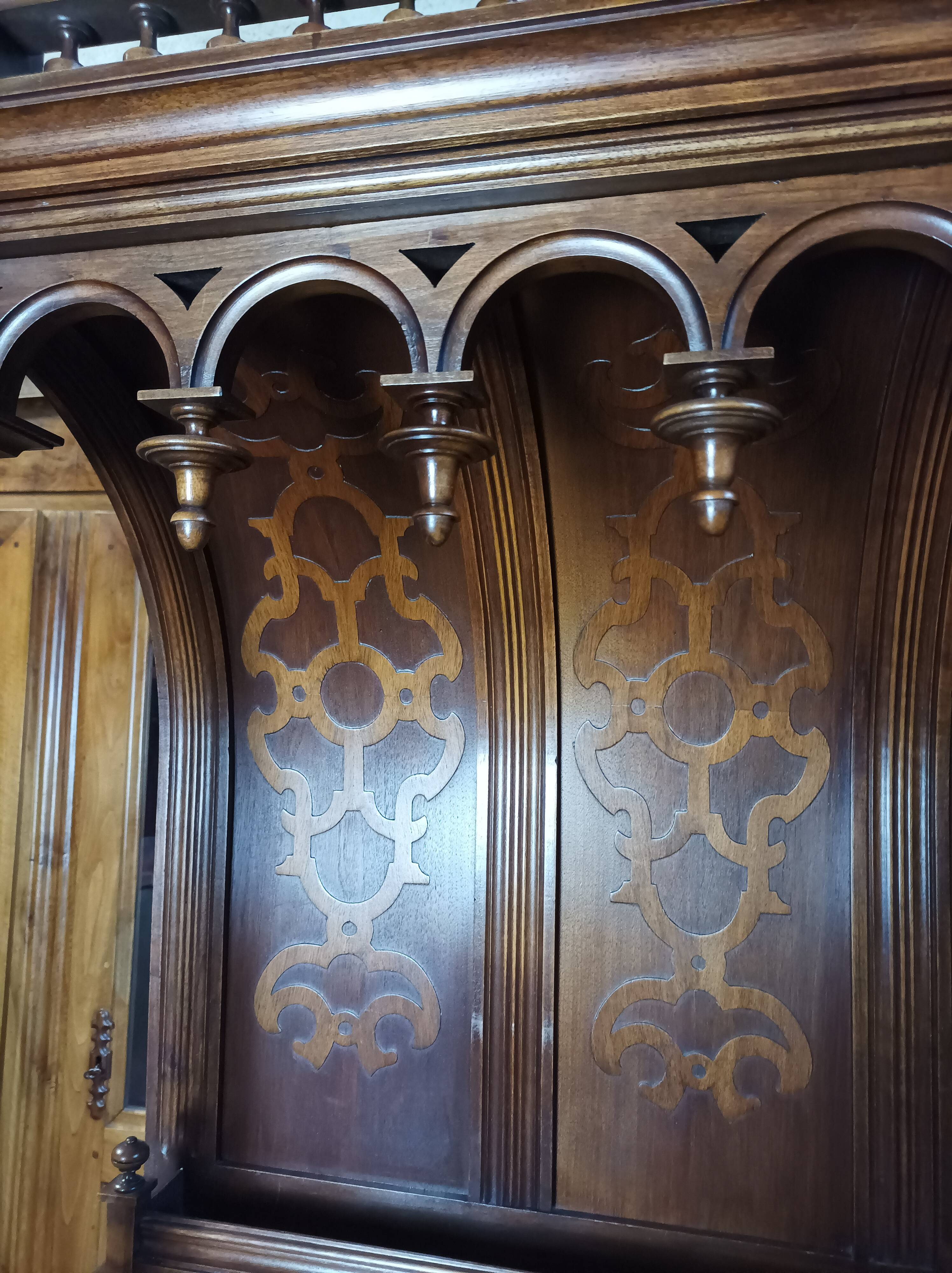 Buffet served Renaissance walnut