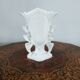 Vase cornet de marié en porcelaine du XIXe siècle