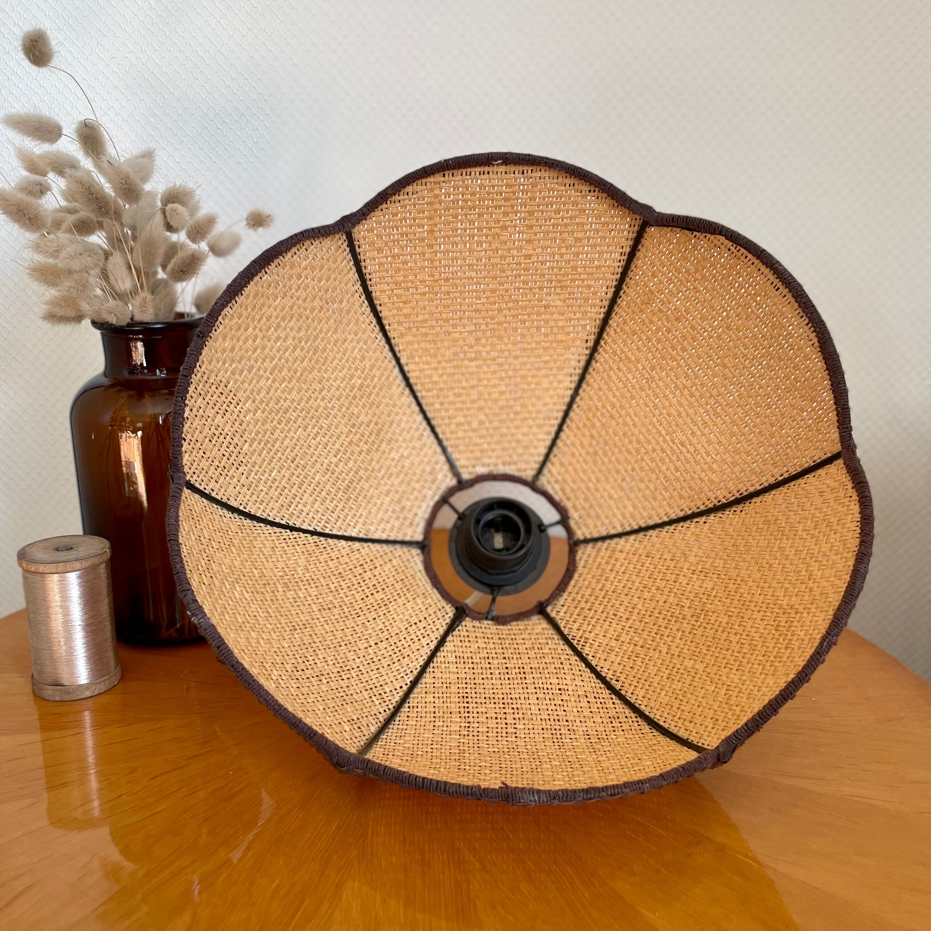 Suspension en rotin vintage forme fleur