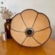 Suspension en rotin vintage forme fleur
