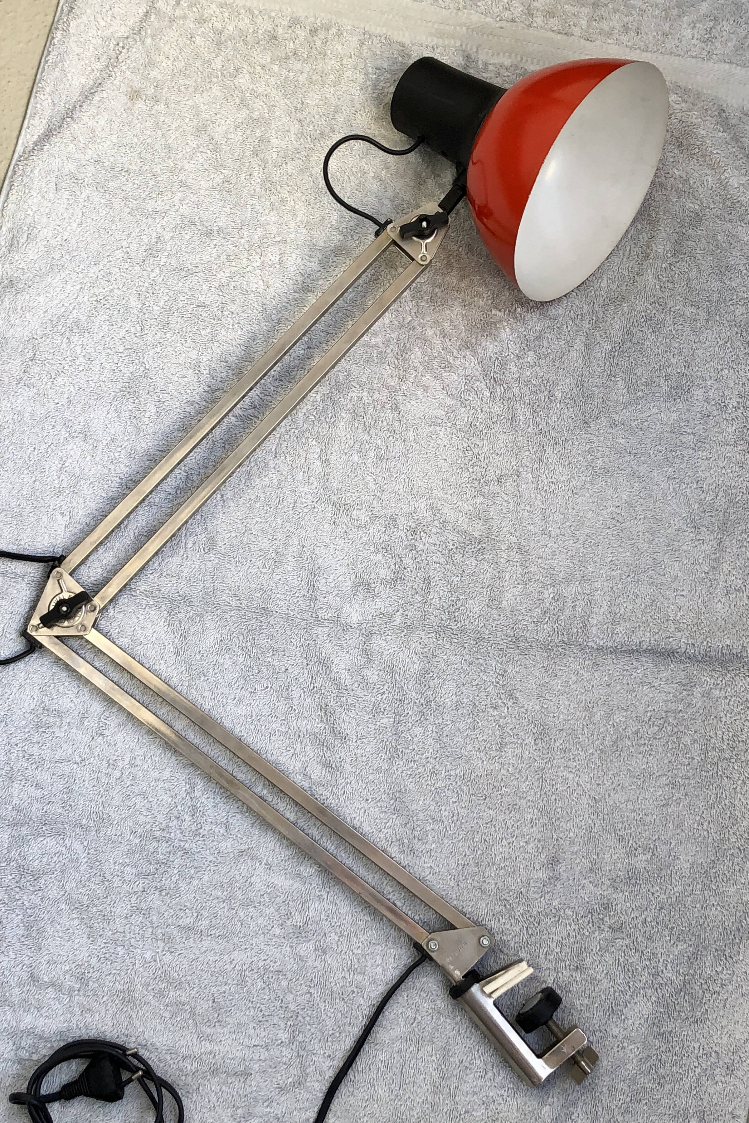 Lampe d'architecte rouge   patented  finlande