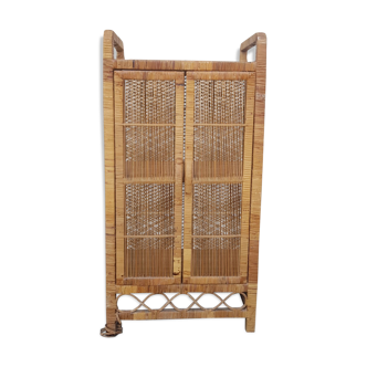 Armoire en rotin vintage