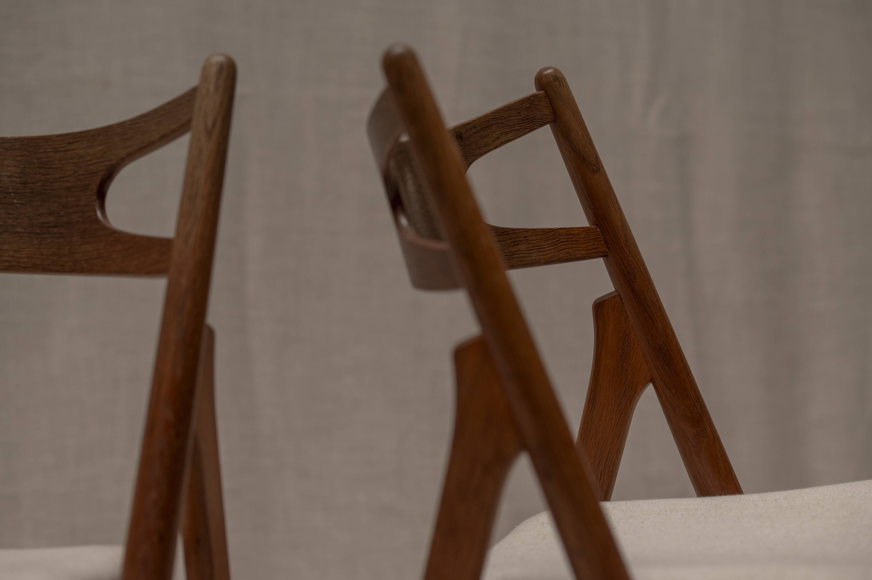 Hans J Wegner 'Sawbuck' CH29 Dining Chairs