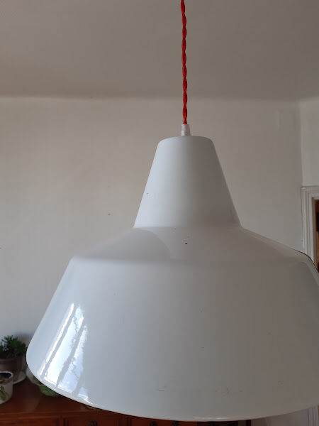 Suspension en rôle émaillée Louis Poulsen,  1960