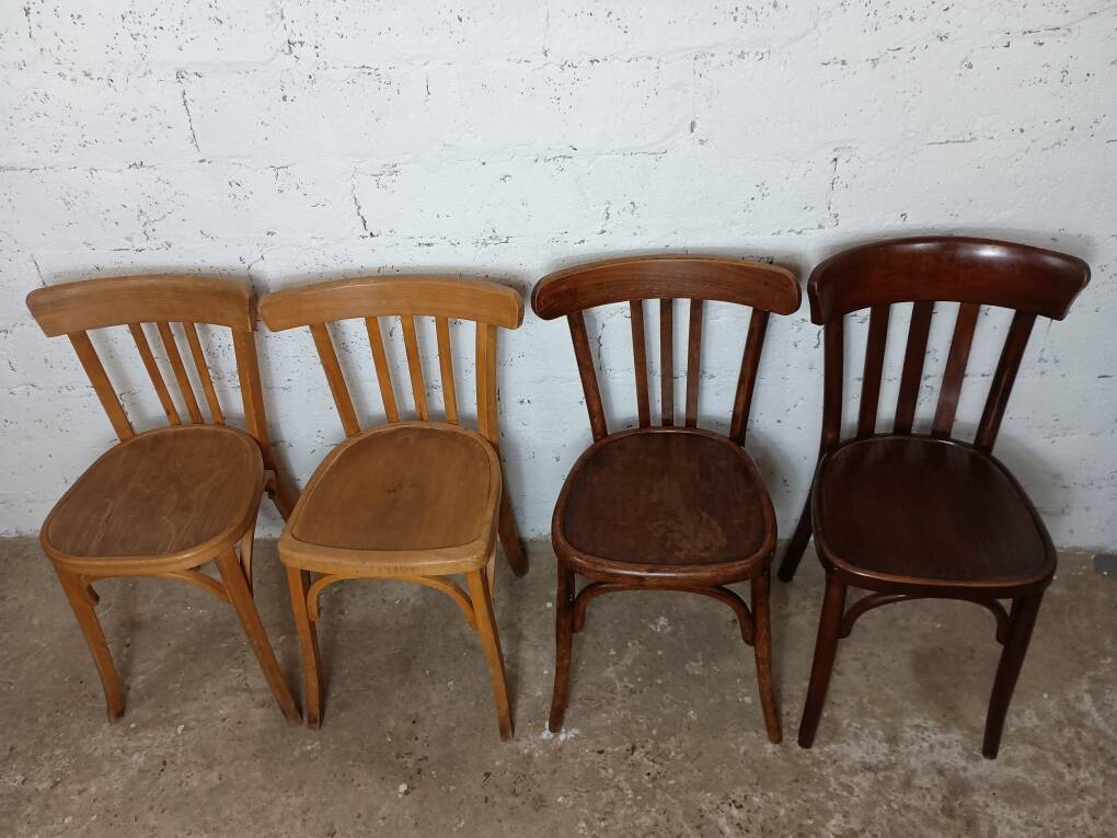 4 chaises bistrot dépareillées