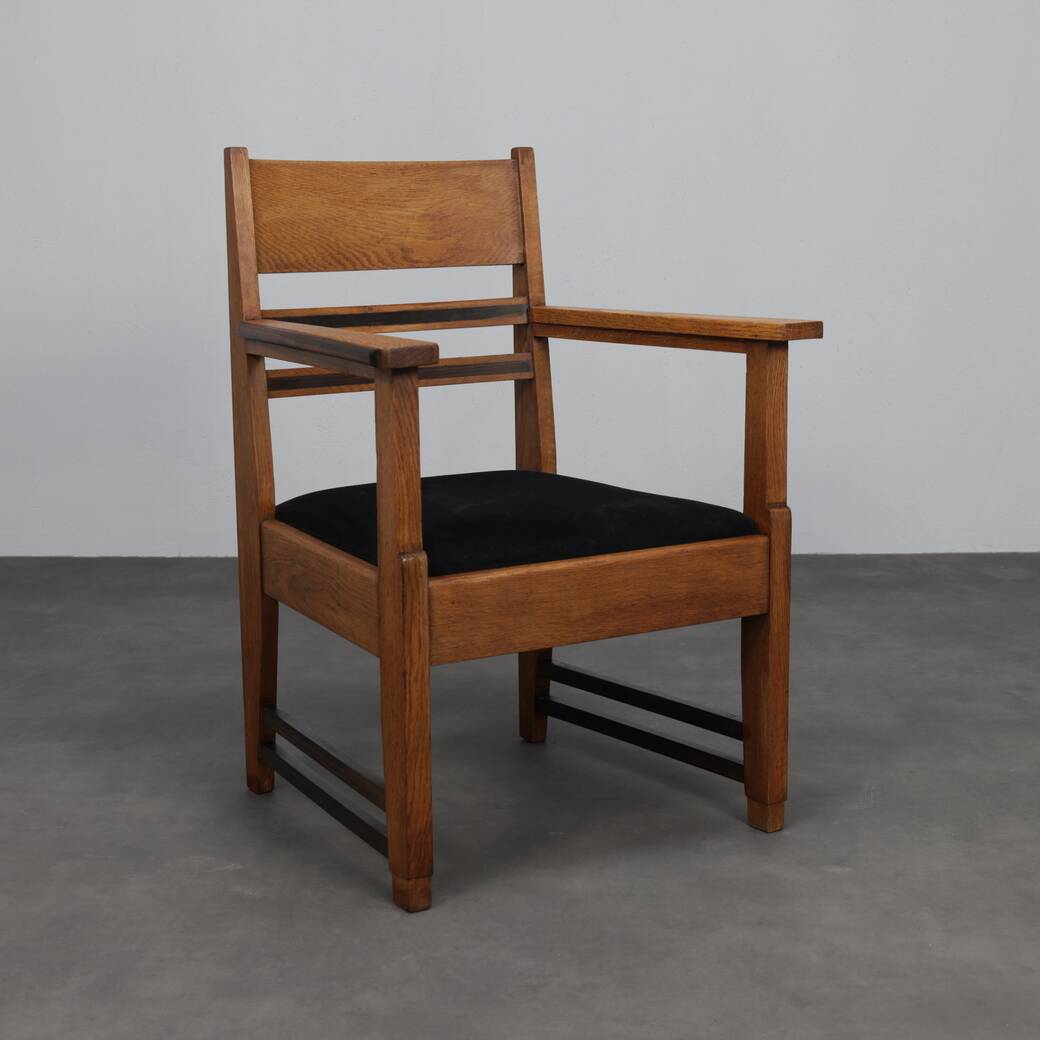 Refined pair of Art Deco armchairs in oak and Coromandel, attributed to L.O.V. Oosterbeek, 1930s