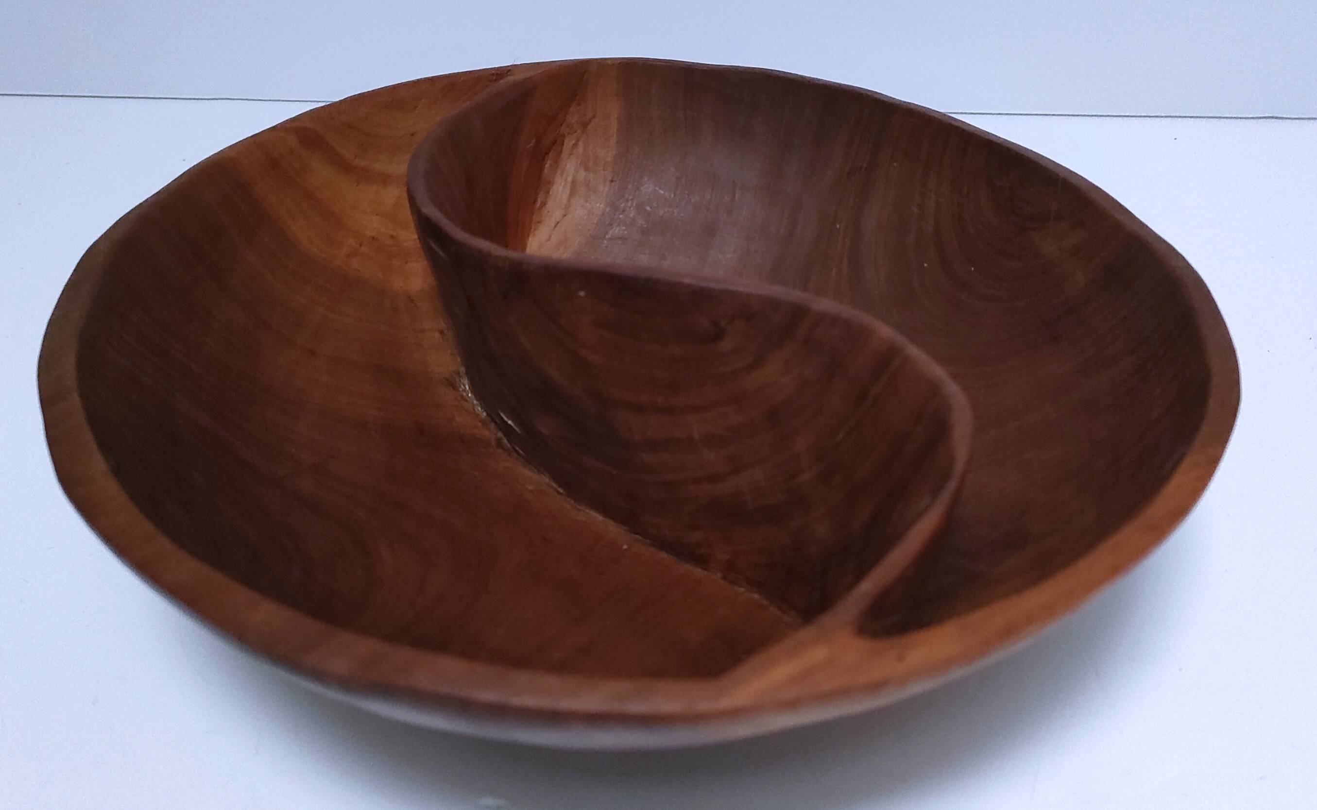 Yin Yang carved wooden pocket emptier from the 80s