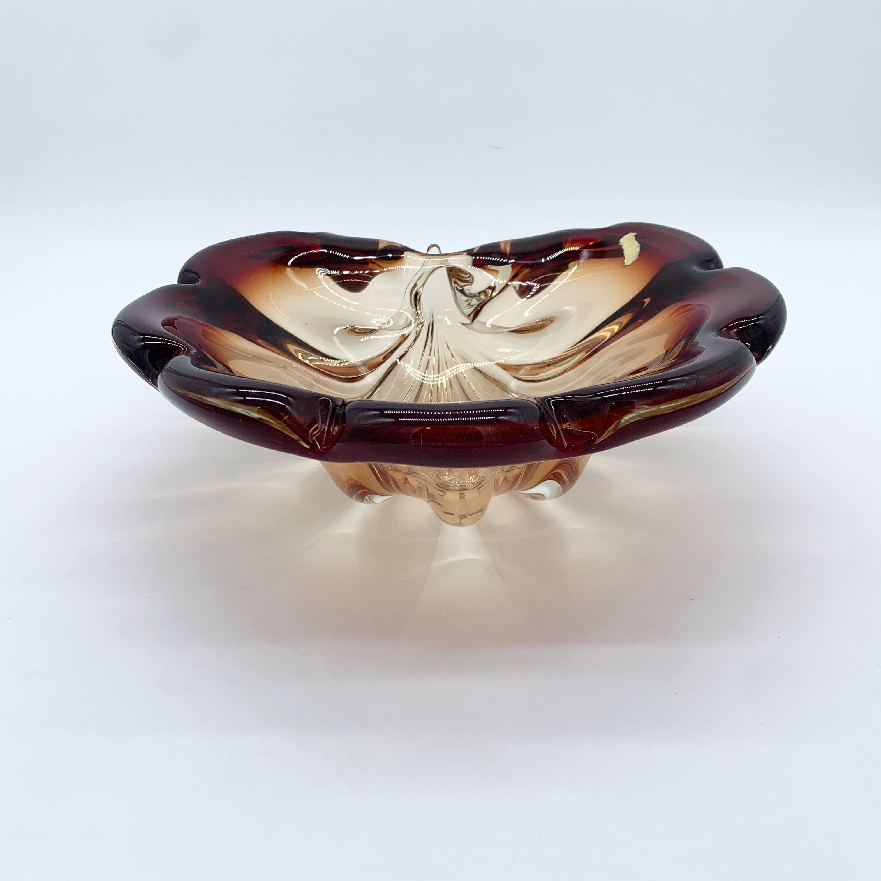 Large vintage Murano glass shell, 1960
