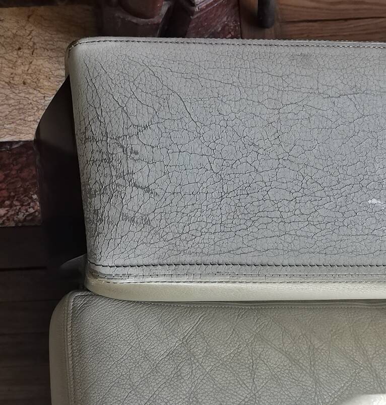 Pullman armchair Hugues Chevalier