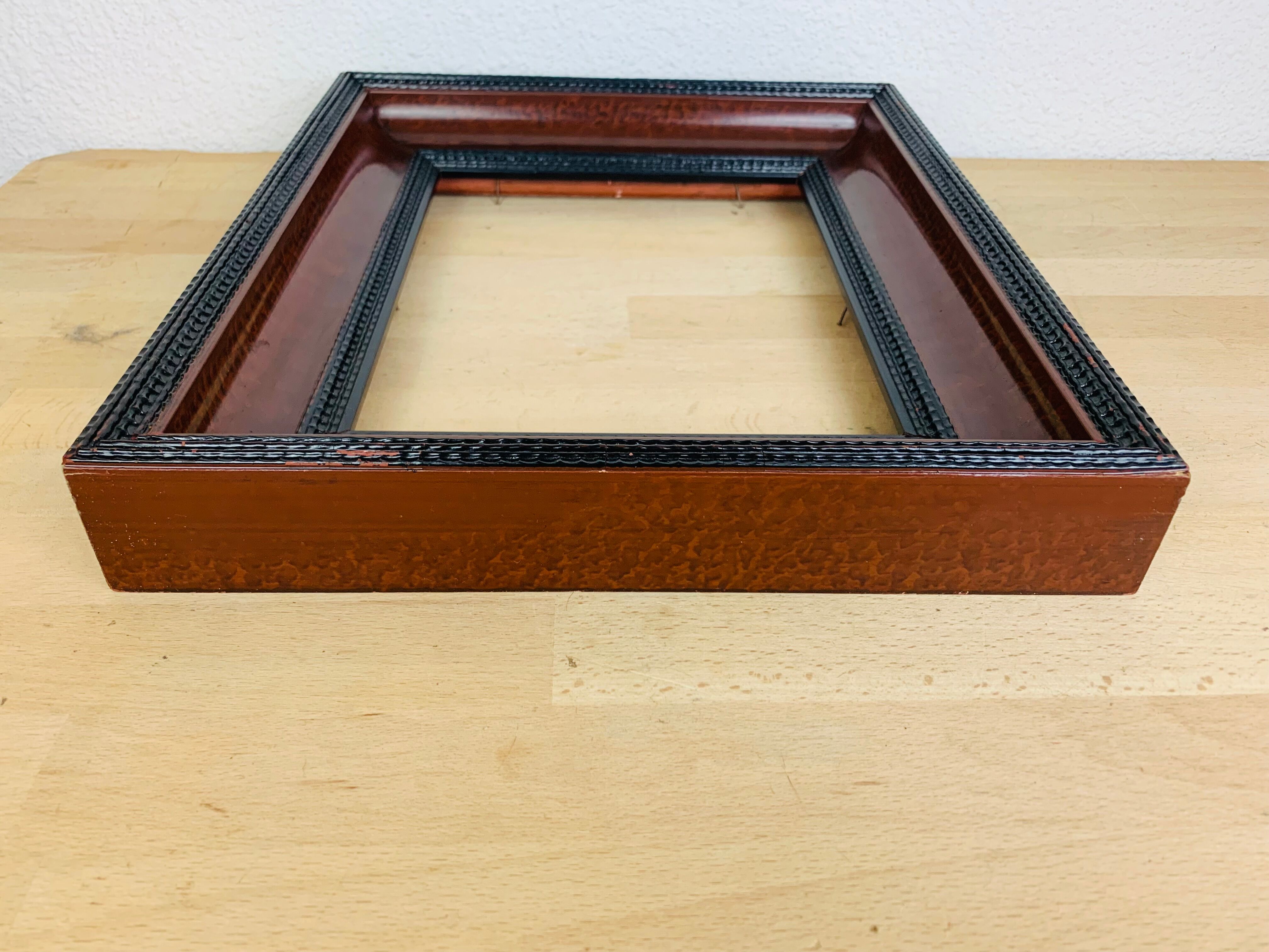 Old wood frame 31.5 x 36 cm