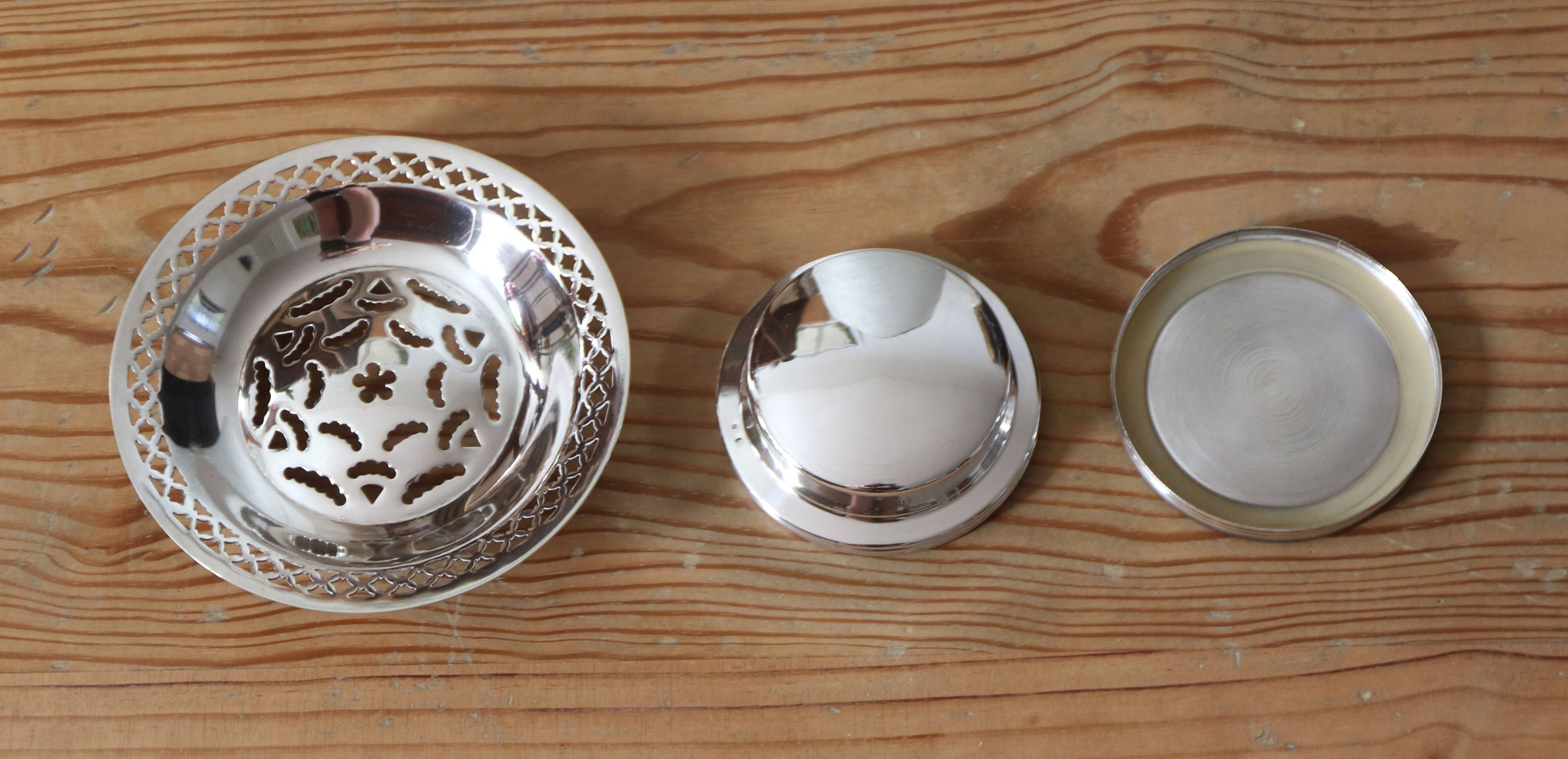 Vintage Coquillor Butter Mold In Silver Plated