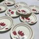 10 assiettes plates Badonviller modèle Juliette  tulipes bordeaux