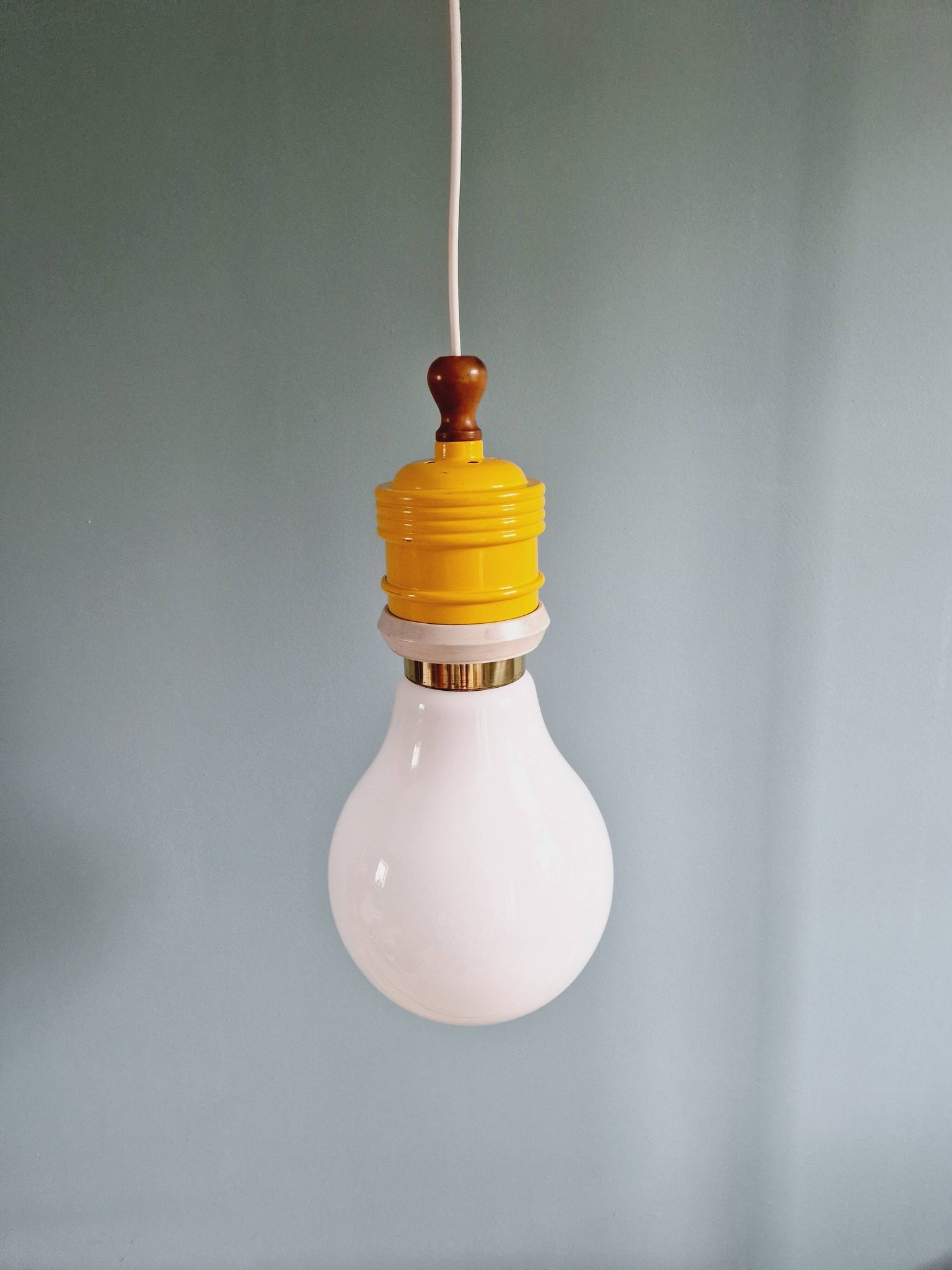Opaline bulb pendant light, Metalarte, 1980s