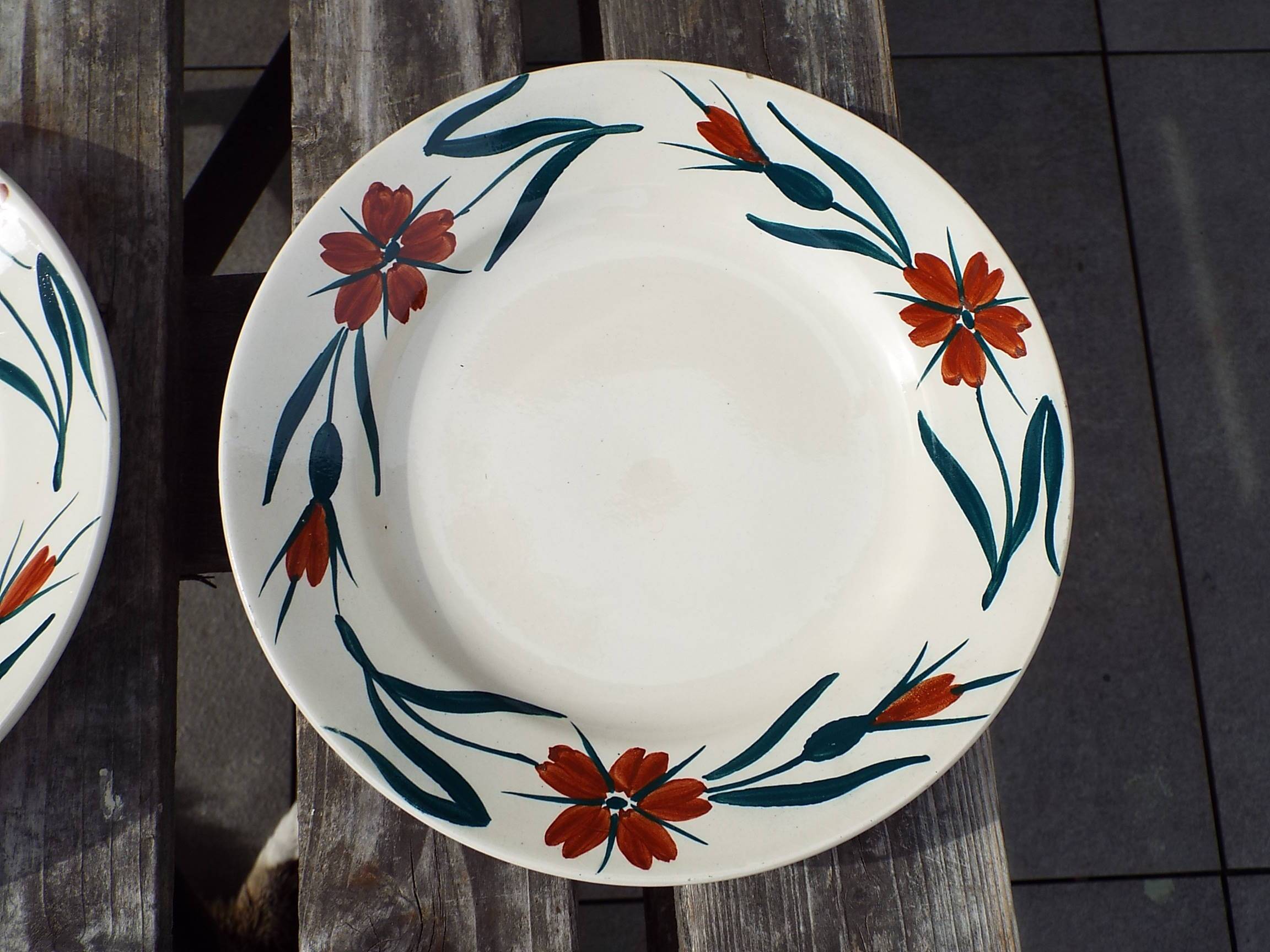 8 flat plates Terre de Fer Longchamp model Christiane