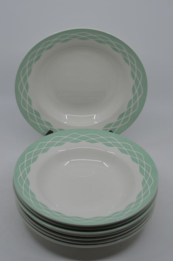 8 assiettes creuses terre de fer Digoin