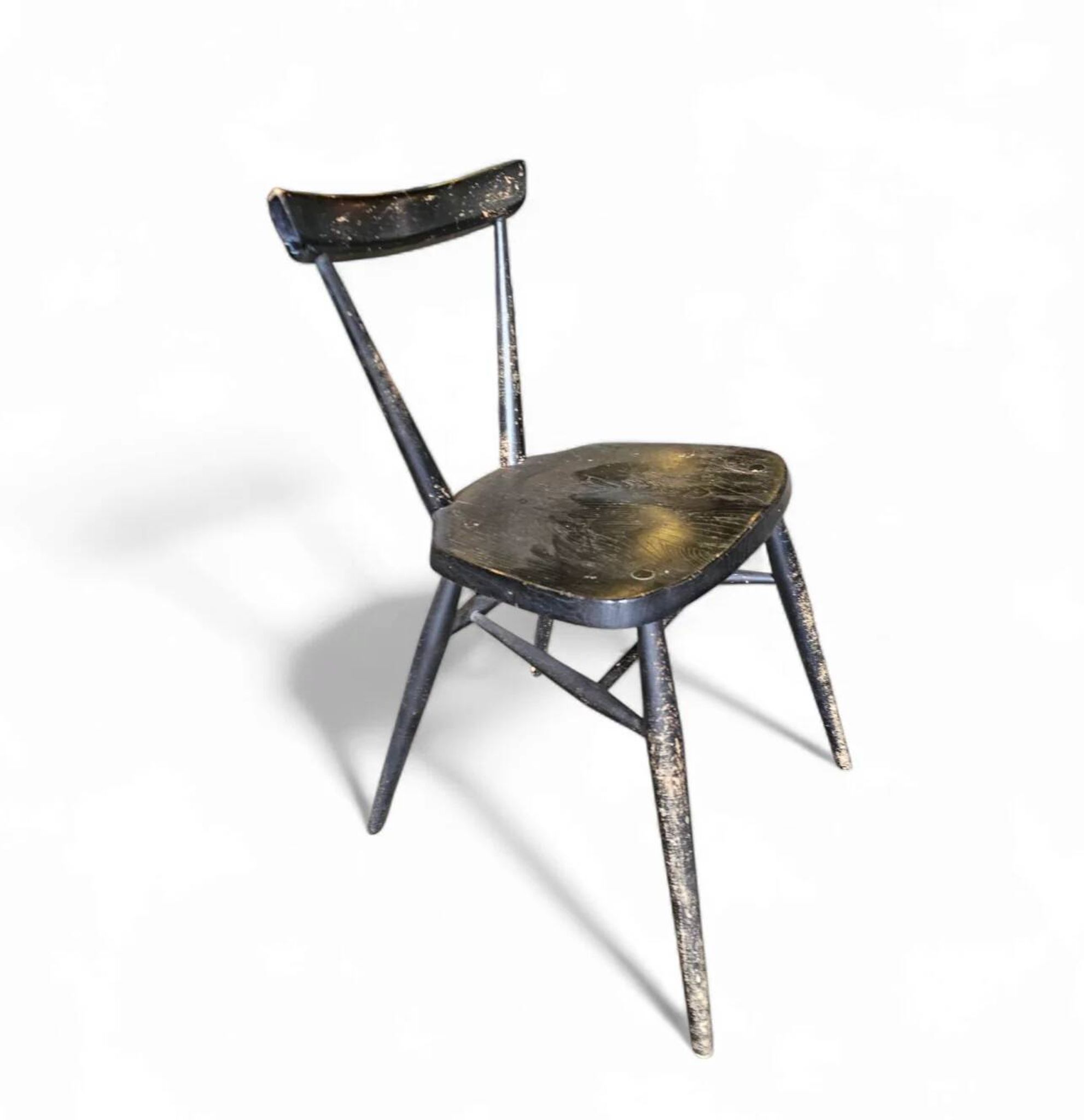 Chaise empilable noire Ercol L.Ercolani années 1950
