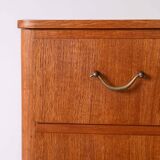 Commode vintage avec poignées en métal