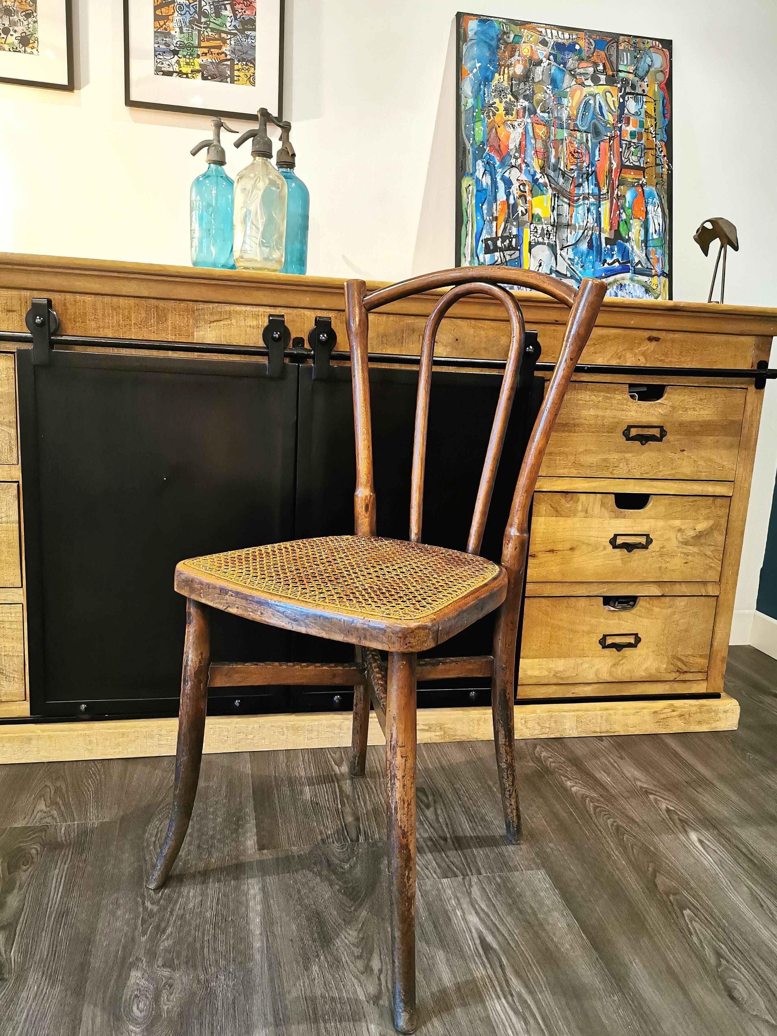 Chaise bistrot cannée E. V
