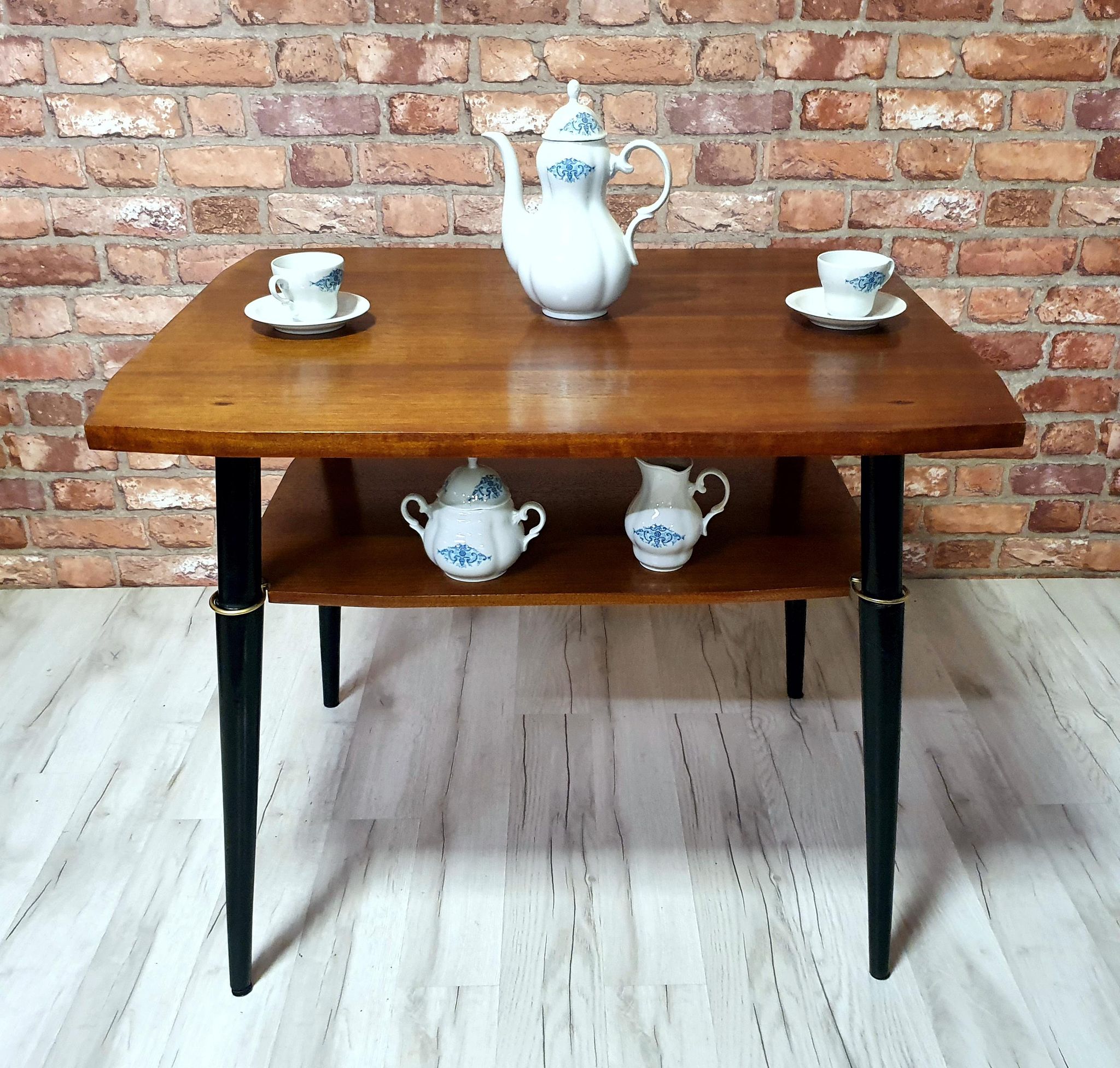 Renovated coffee table with two tops from the 70s