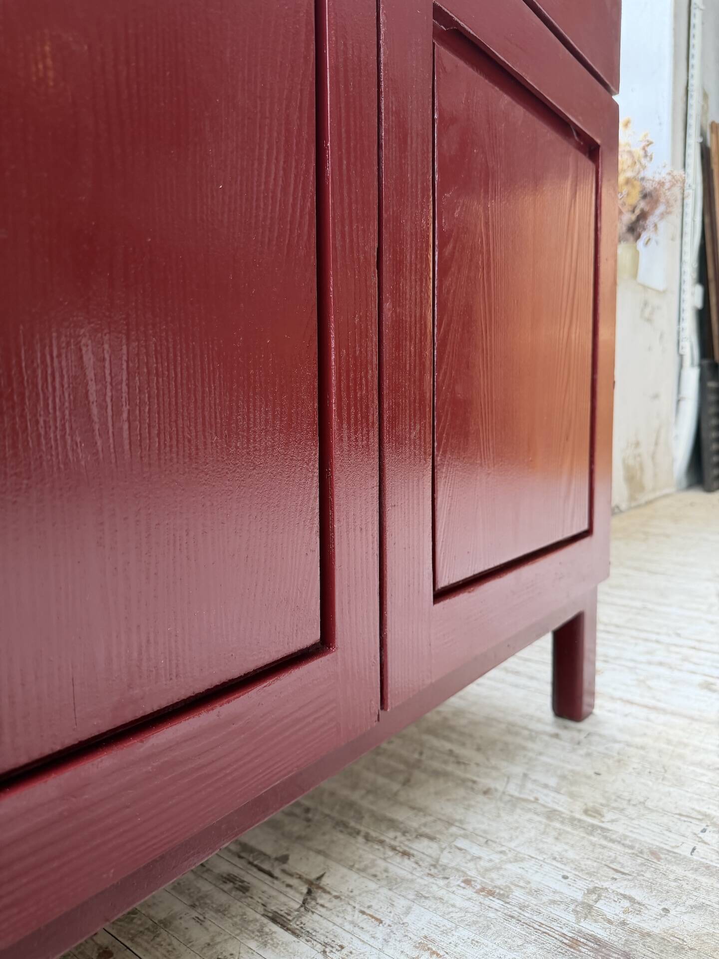 Red lacquered enfilade 1970 160cm