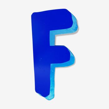 Letter teaches 'F'