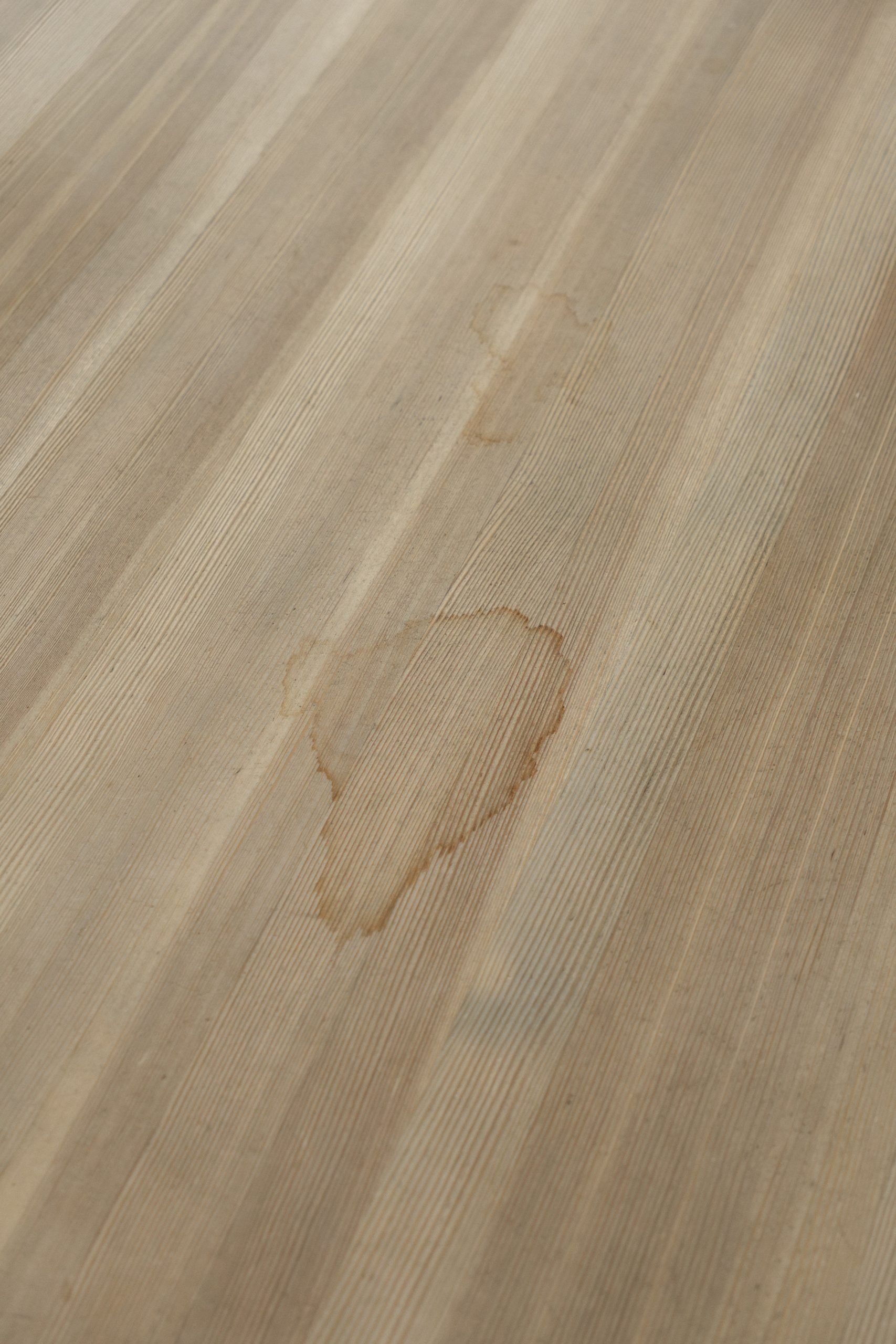 Vagn Fuglsang, dining table