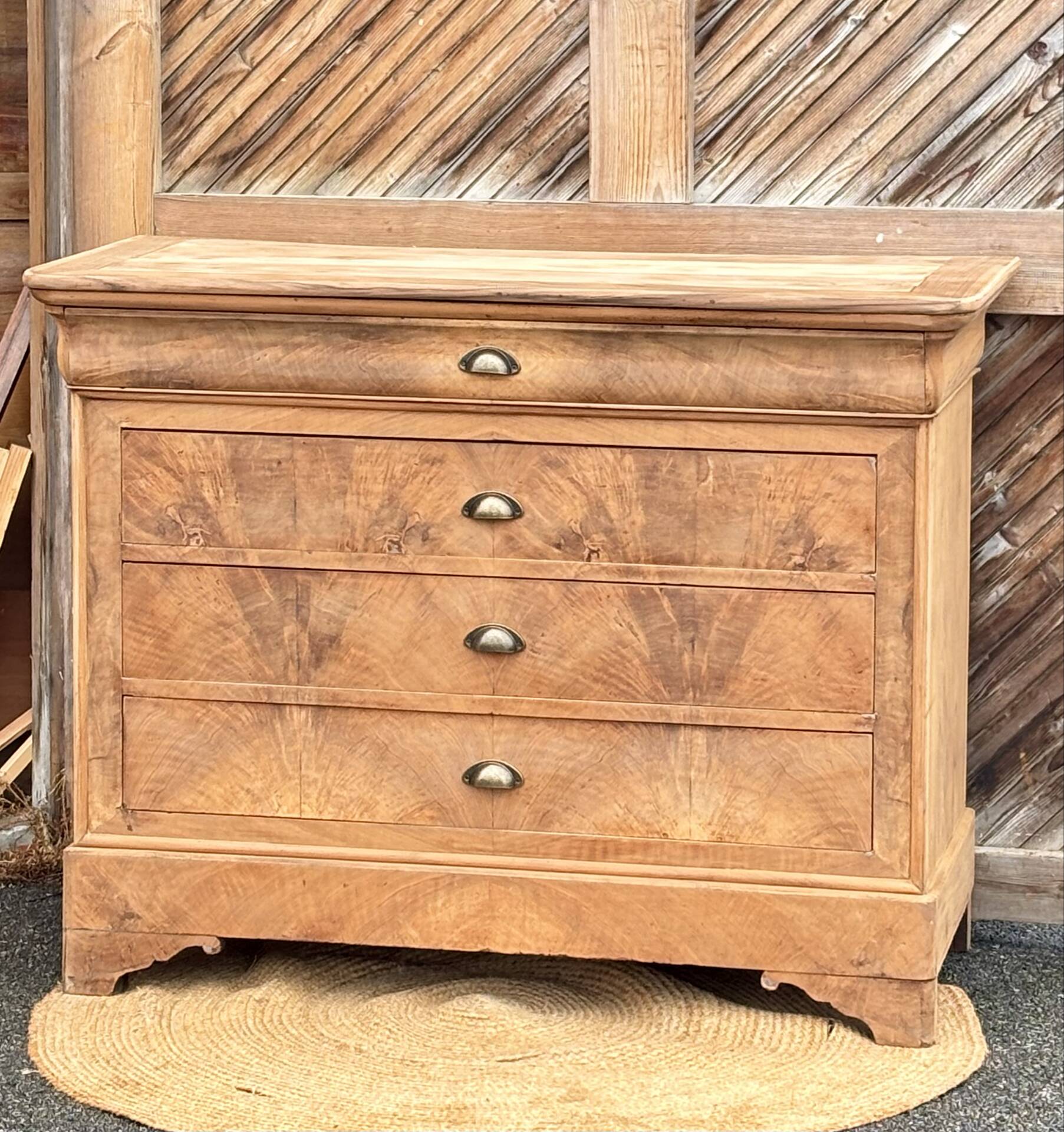 Large antique chest of drawers in raw wood - 4 drawers