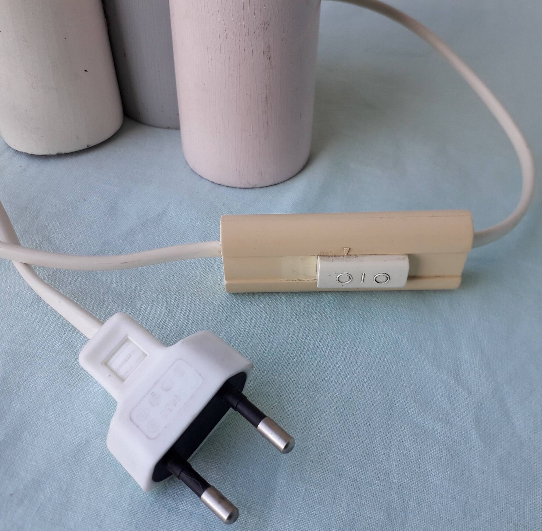 Lampe crayons en bois