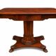 Table en Acajou avec moulure