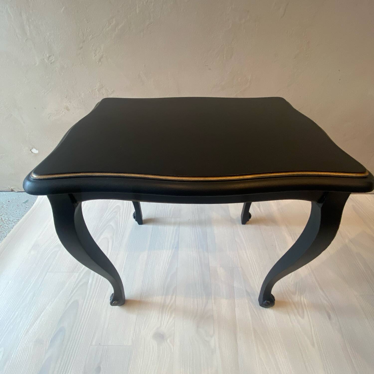 Black and gold bedside table